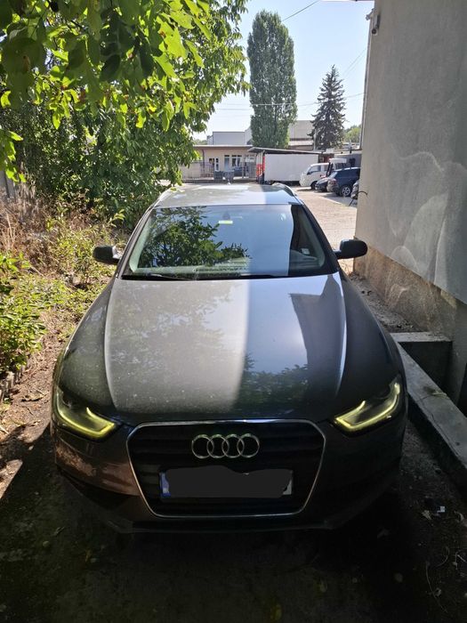 Продавам Аudi A4 B8