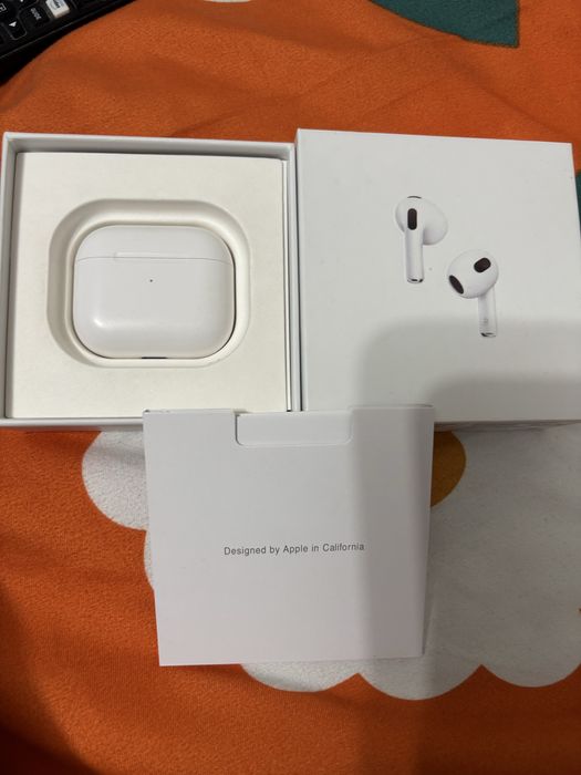 Airpods 3 originale, putin folosite