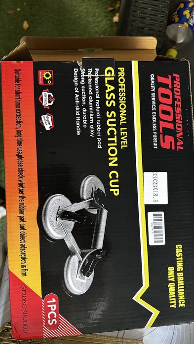 Ventuza din aluminiu 3 capete pentru gresie, faianta , sticla