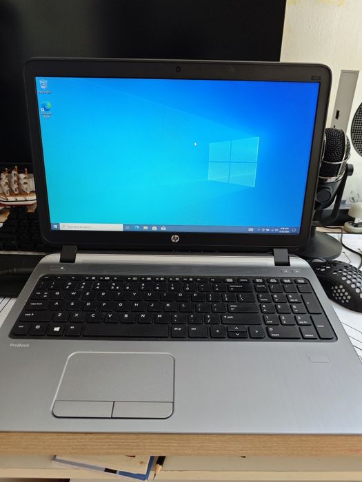Laptop HP - AMD A10, 8GB RAM, Placă Video Dedicată - Ideal Office/Multimedia