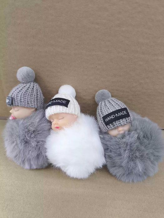 Брелок-подвеска на девичью сумку в виде пупса