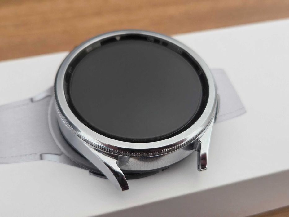Samsung Galaxy Watch6 Classic, 47mm, stare impecabila