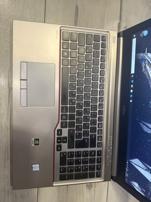 Fujitsu Celsius H760-i7 6820HQ/16гб/256гб м.2+500гб/Quadro M2000M