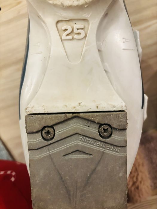 Clapari ski 25 (int. 23 - marimea 38-39) Salomon Divine Lx