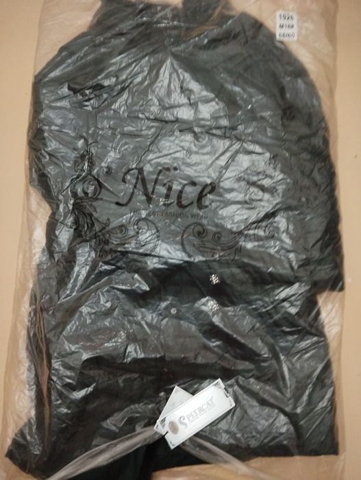 Продается  новое пальто .разм 50-52 .