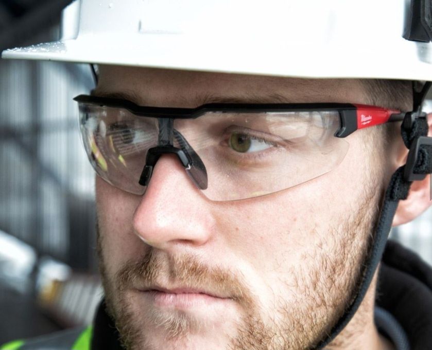 Предпазни очила Milwaukee  прозрачни