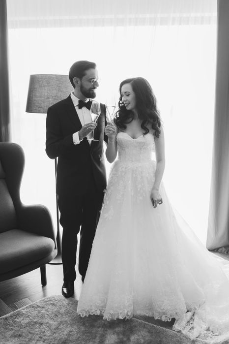 Vand rochie de mireasa Nicole Milano