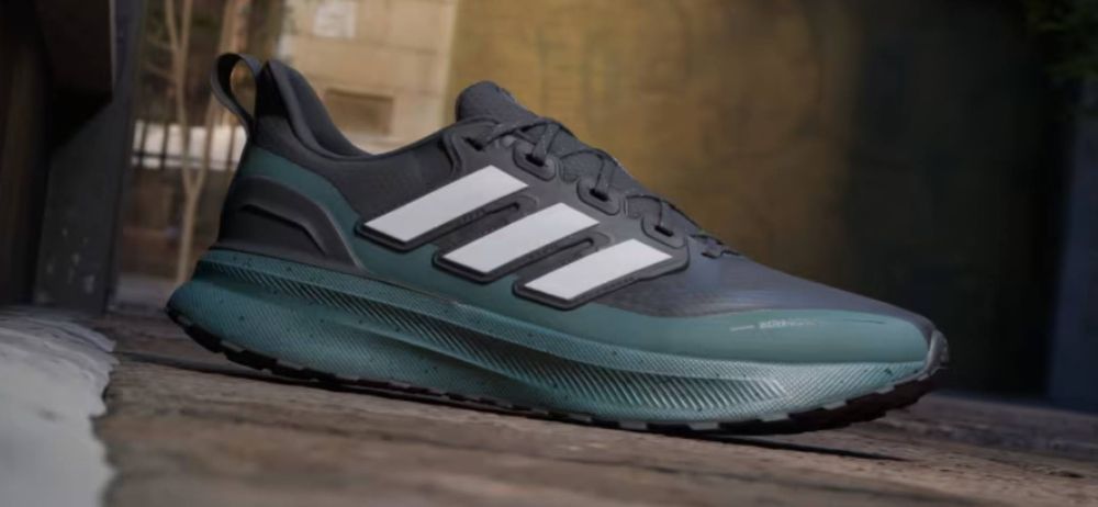 Продаются adidas мужские кроссовки