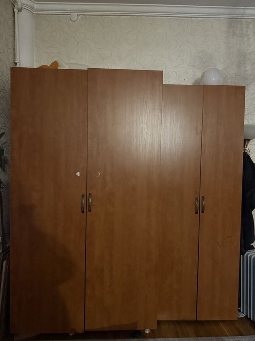 Шкафы для одежды бу