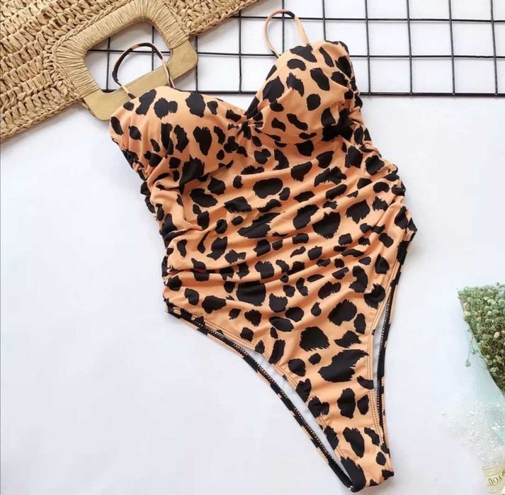 Продам женский купальник