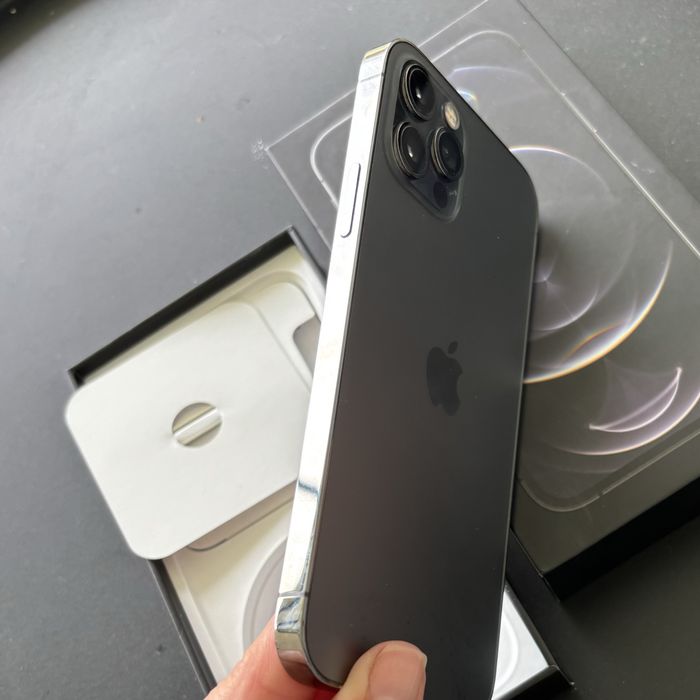 Iphone folosit   12 Pro