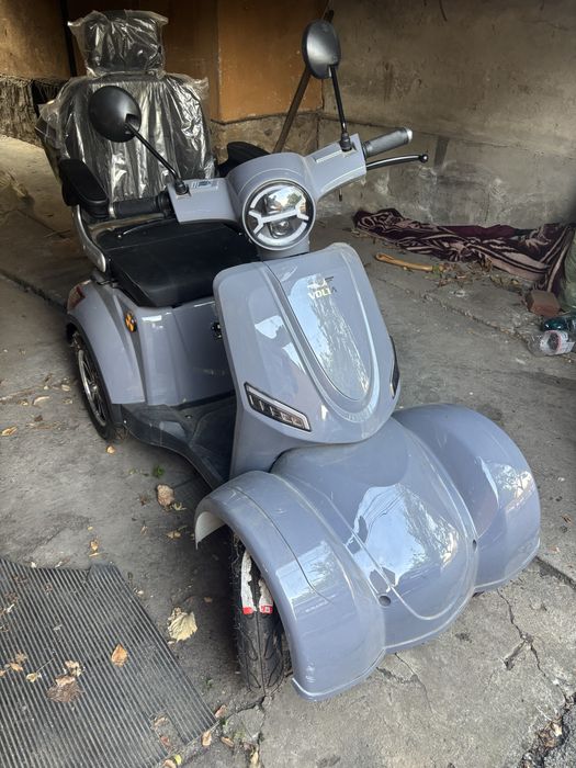 Scuter electric pentru persoanele in varsta sau cu dizabilitati