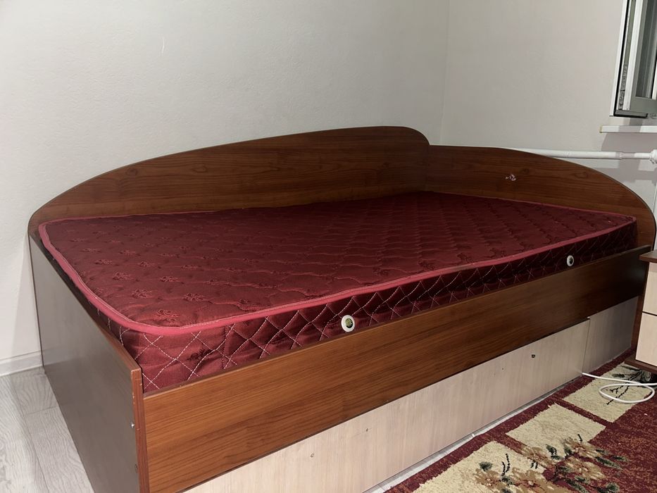 Продам кровать 110*200