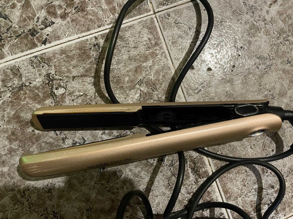 Професионална преса за изправяне на коса MOSER CERALINE