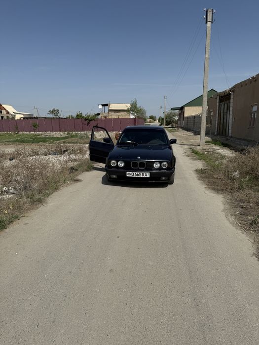 Продается БМВ в отличном состояние