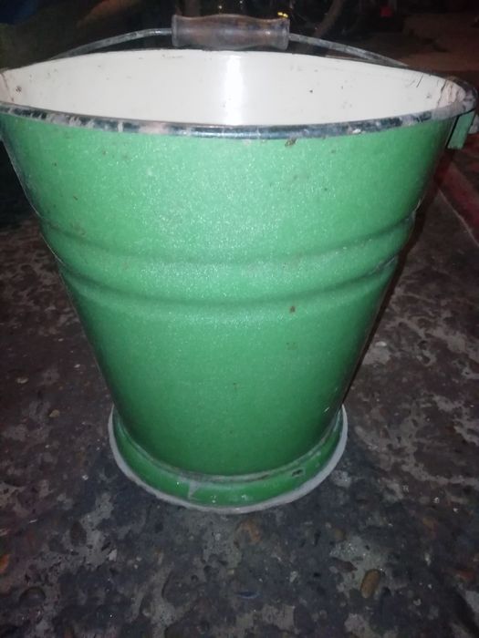 Ведро эмалированное