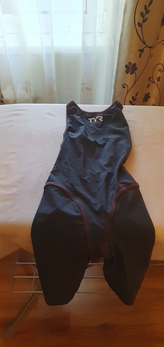 Costum competitie inot TYR marime 26