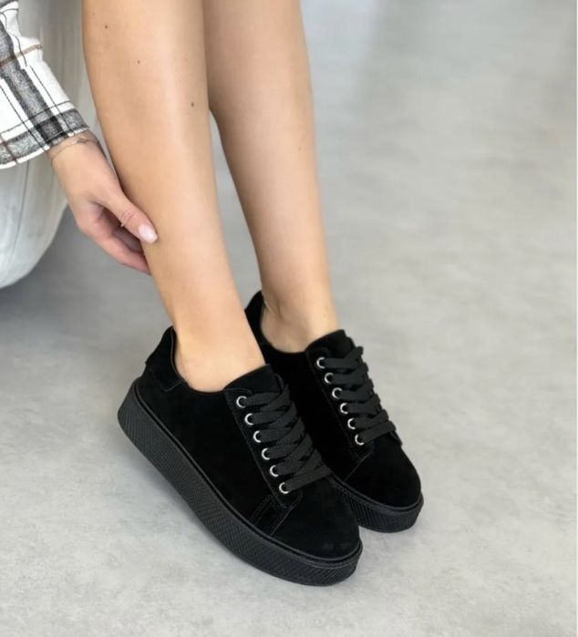 черные кеды LORA