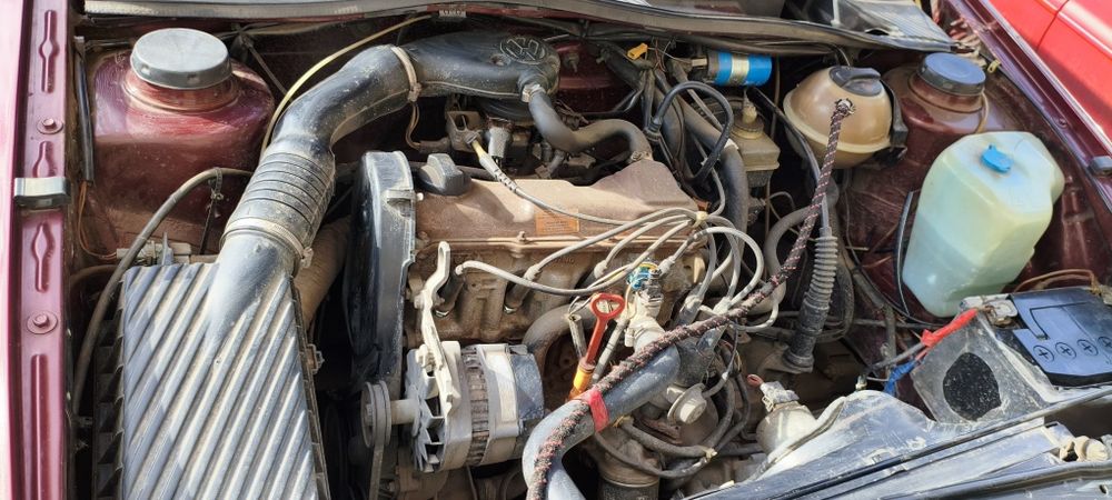 Продаем volkswagen golf 2 1990 года.