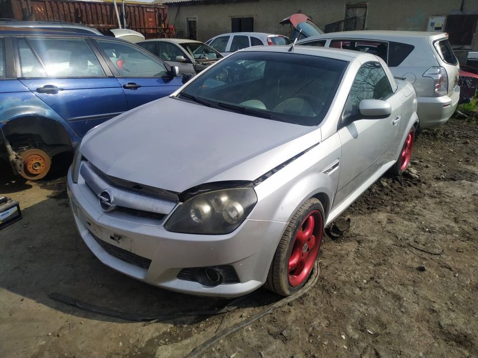 Dezmembrari  Opel TIGRA B TwinTop  2004  > 0000 1.8 Benzina