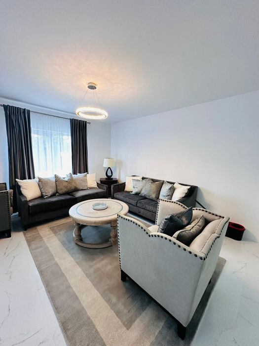 Casa de închiriat  in Ipotesti,Lisaura(prima inchiriere )