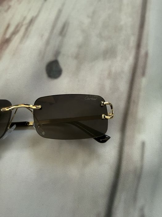 Ochelari de soare Cartier, noi, nepurtati