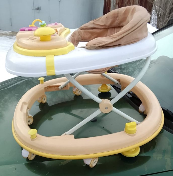 Детские ходунки.