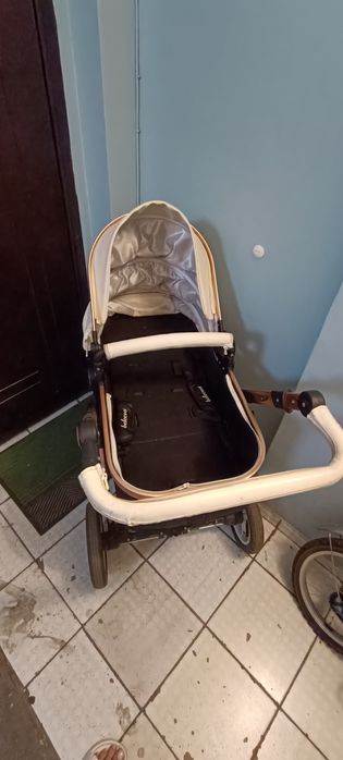 Детская коляска с автокреслом