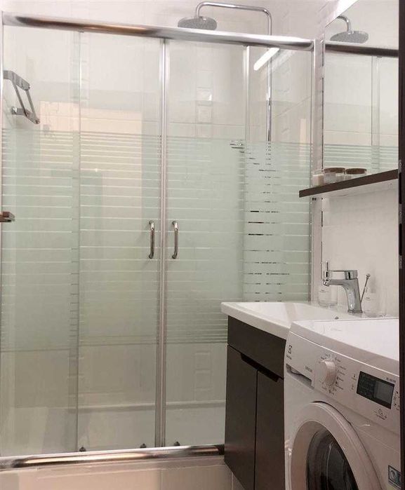 Дава се под наем Двустаен апартамент в Бургас, Възраждане - 54 кв.м за 204 € - Снимка #3