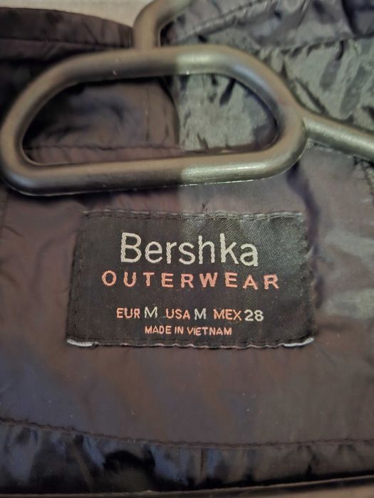 Bershka дамско яке