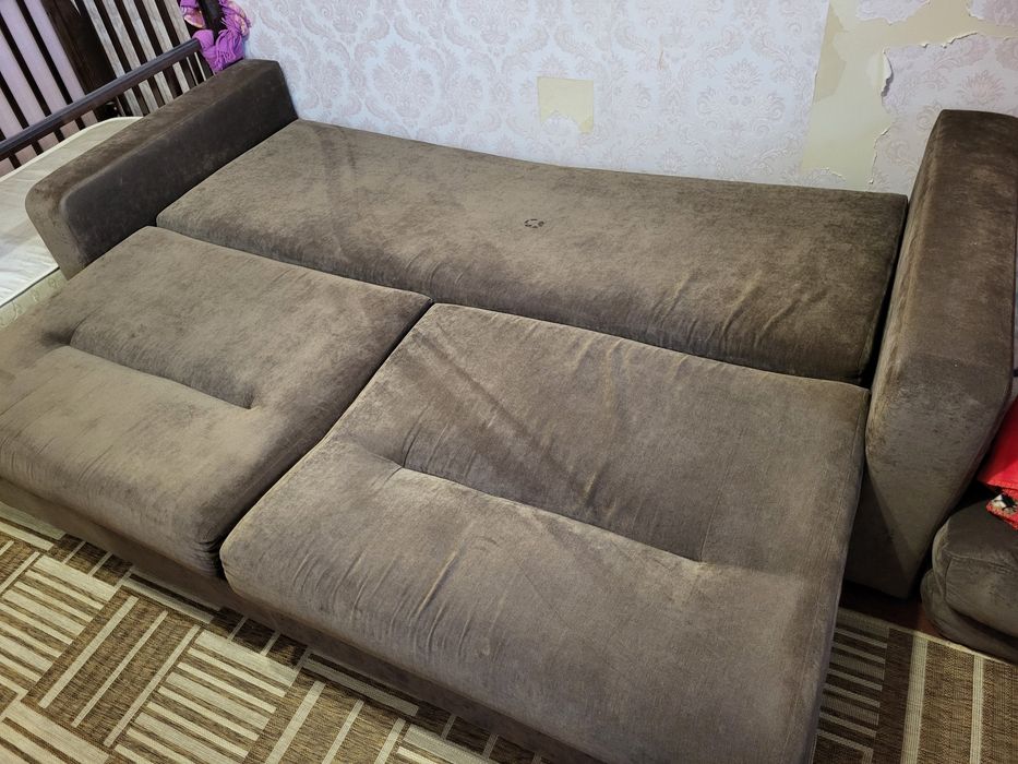 Диван в отличном состоянии.