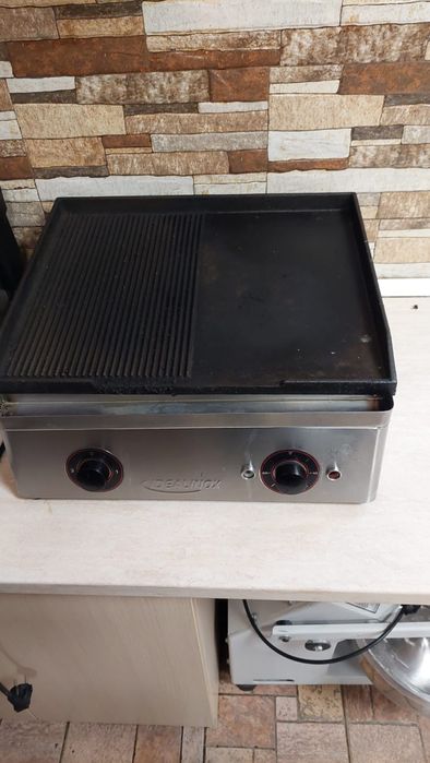 Gratar electric de banc 50 cm striat si neted