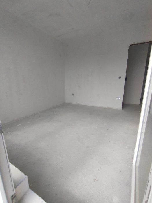 Продава се Тристаен апартамент в с. Аспарухово, Област Плевен - 105 кв.м за 1905 €/кв.м - Снимка #10