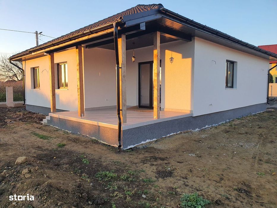 Casă la cheie pe 1 nivel 4 camere 2 băi,145 mp,500 mp teren