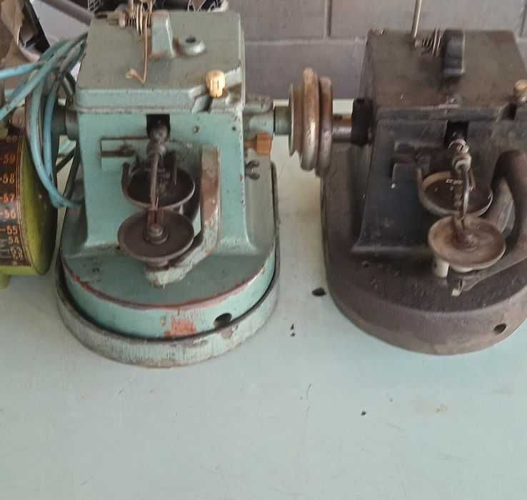 Мех тикадиган машинка . Скорняжная .