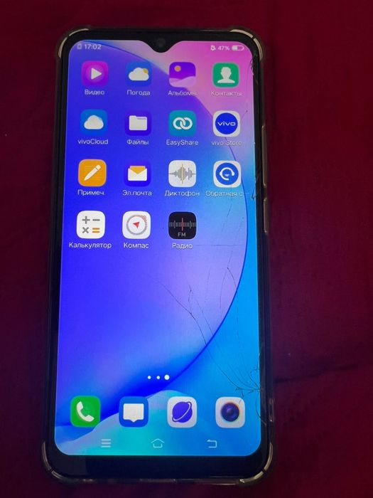 Продам телефон Vivo Y17