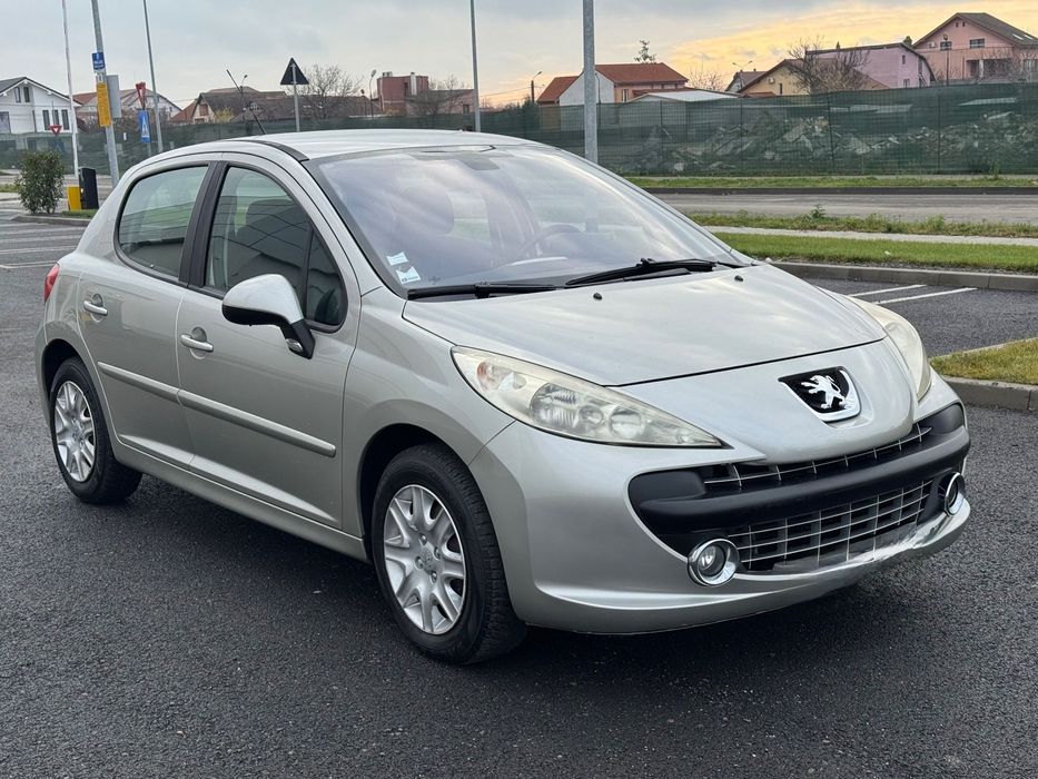 Peugeot 207 Cutie Automata, 160.000 km Benzina