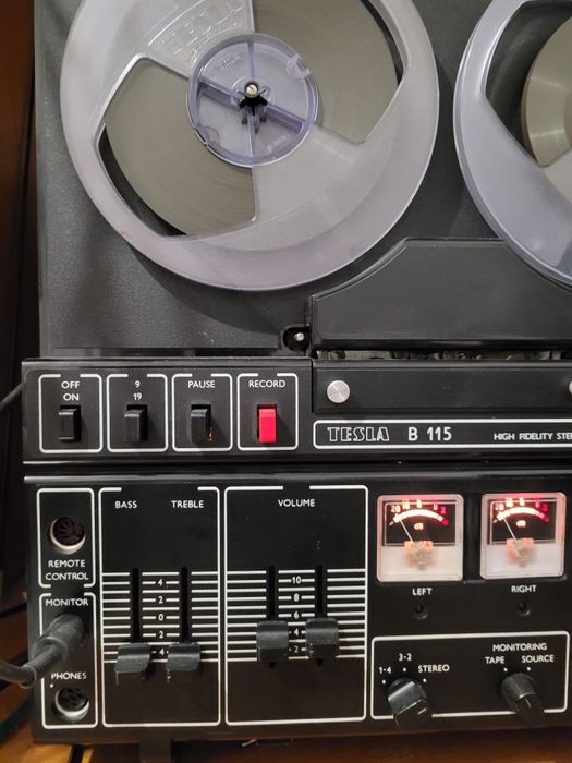 Magnetofon Tesla B115 ca nou/ Akai 210