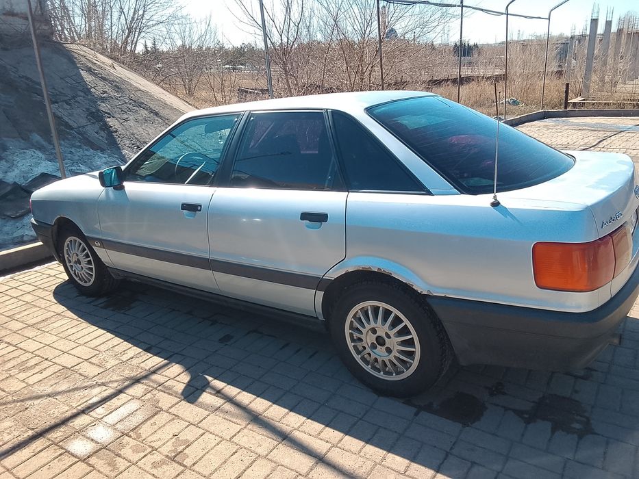 Продаю Ауди 80 Б3
