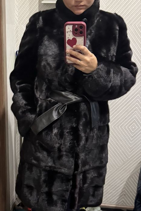 Продам норковую шубу