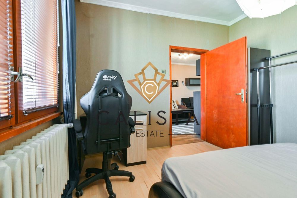 Продава се Тристаен апартамент в София, Красно село - 109 кв.м за 3634 €/кв.м - Снимка #7