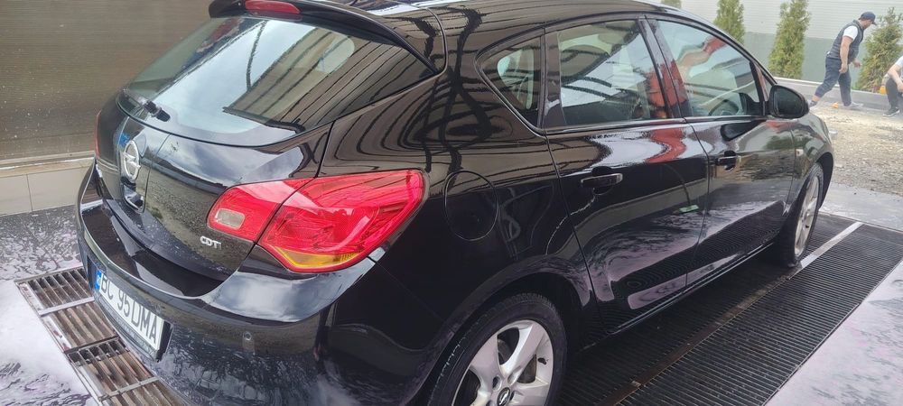 Opel Astra J 1.7 cdti