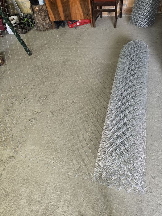 Оградна мрежа от стоманизирана тел