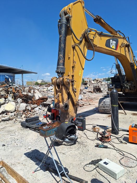 Ремонт и восстановление проушин, наплавка+ расточка от 45 до 600мм,.