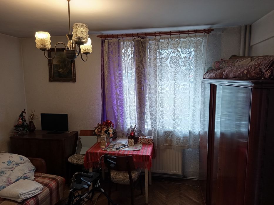 Vând apartament 2 camere ultracentral