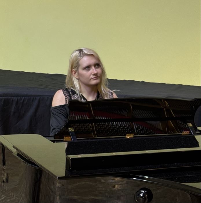 Professional Piano Teacher