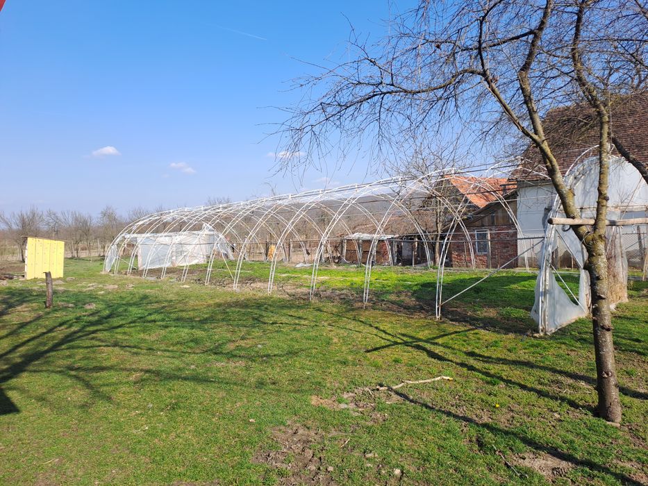 Vând casa in Com.Brestovat