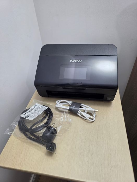 Brother ADS-2600We – Scanner documente profesional, viteză mare, Wi-Fi