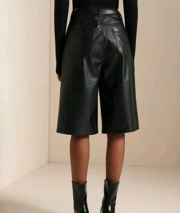 Кожен черен панталон