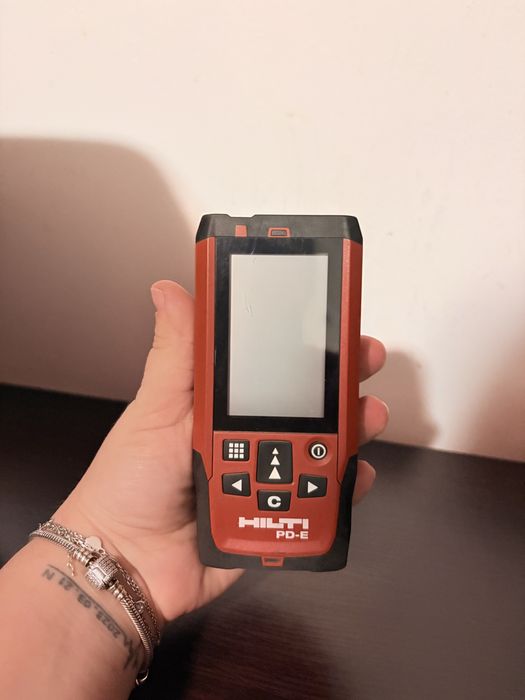 Vând telemetru laser profesional Hilti PD-E